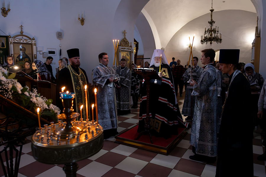 Великий покаянный канон преподобного Андрея Критского во вторник первой седмицы Великого поста
