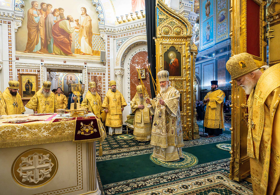 В Неделю Торжества Православия Святейший Патриарх Кирилл совершил Литургию в Храме Христа Спасителя