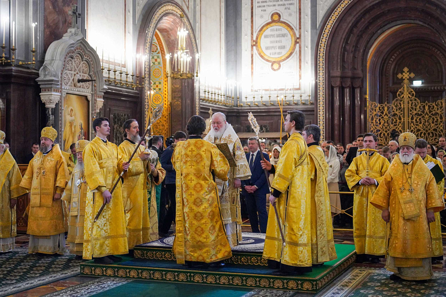 В Неделю Торжества Православия Святейший Патриарх Кирилл совершил Литургию в Храме Христа Спасителя