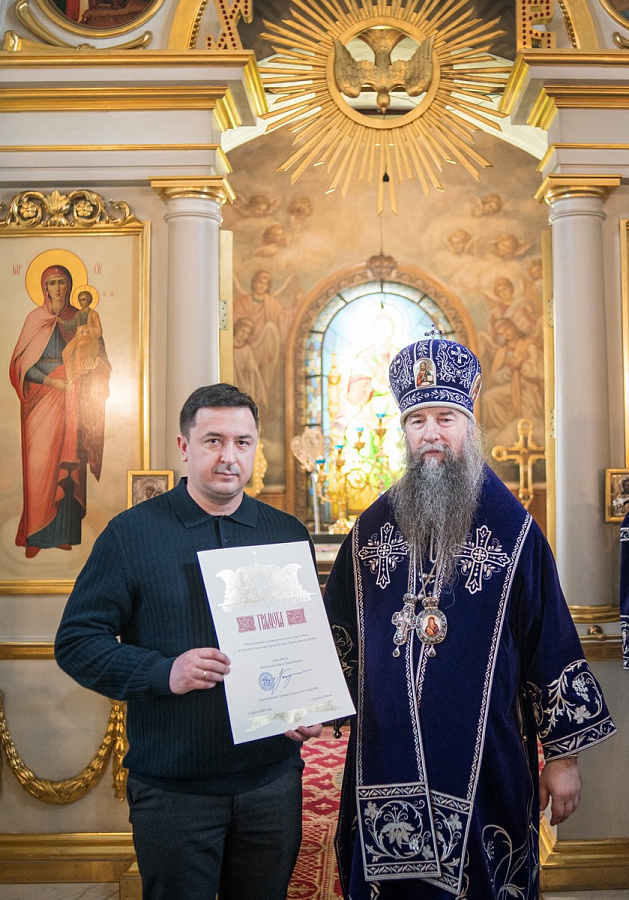Епископ Кирилл совершил Литургию Преждеосвященных Даров в Петропавловском храме в Химках