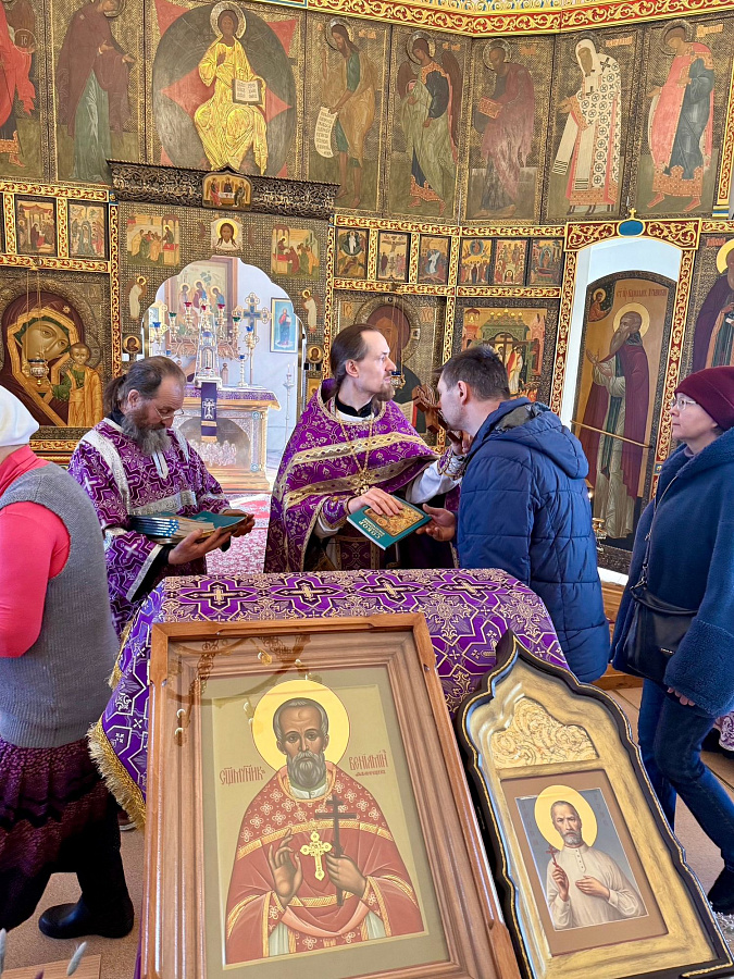 День памяти священномученика Вениамина Фаминцева и мученика Василия Архипова в Крестовоздвиженском храме г. Коломна