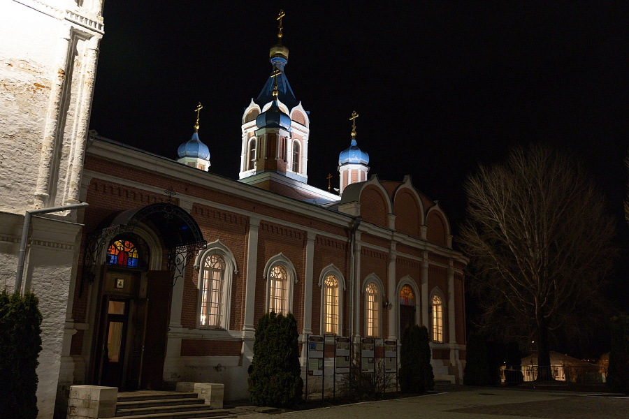 Пасха Христова в Тихвинском храме города Коломны