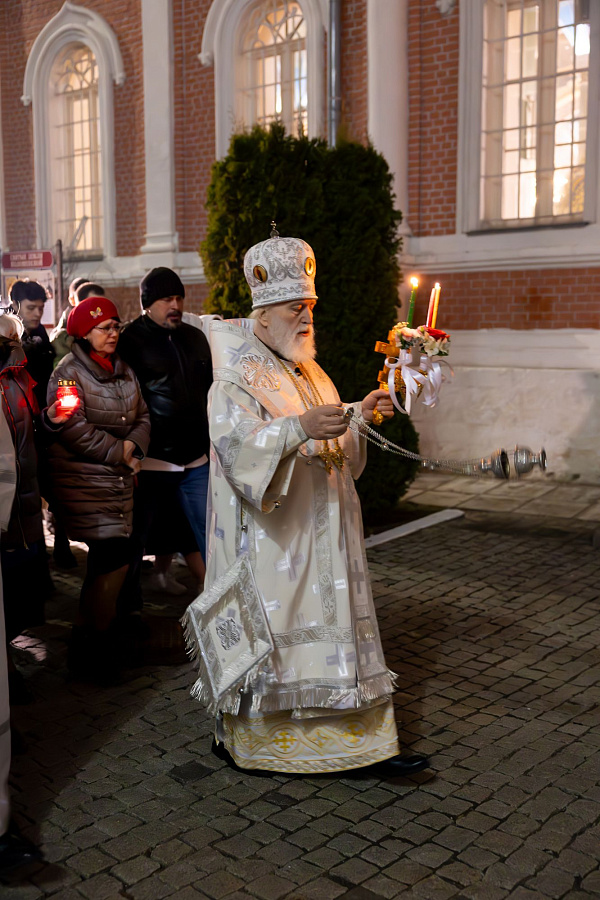 Пасха Христова в Тихвинском храме города Коломны