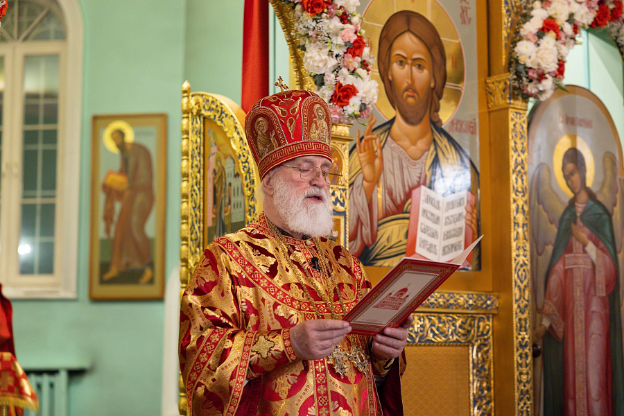 Пасха Христова в Тихвинском храме города Коломны