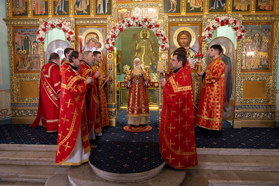 Пасха Христова в Тихвинском храме города Коломны