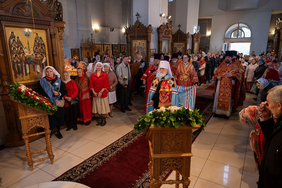 Архиерейское богослужение в Спасо-Преображенском храме города Жуковский