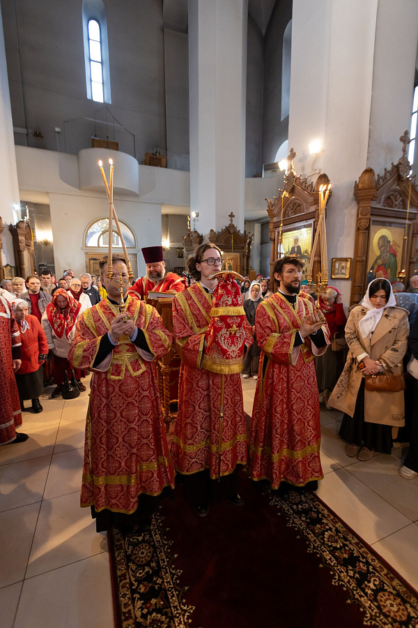 Архиерейское богослужение в Спасо-Преображенском храме города Жуковский