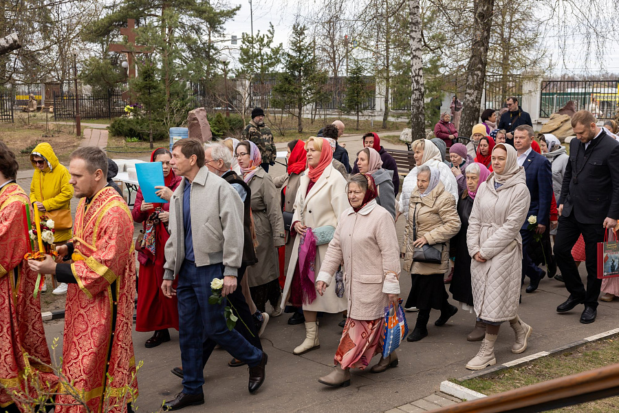 Архиерейское богослужение в Спасо-Преображенском храме города Жуковский