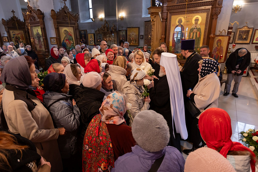 Архиерейское богослужение в Спасо-Преображенском храме города Жуковский