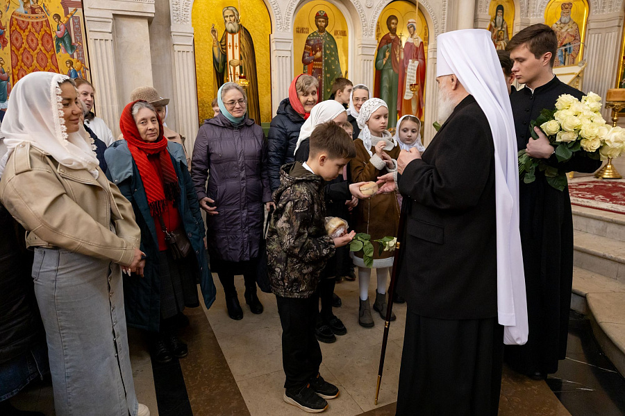 Светлая Пятница в Свято-Троицком храме города Коломны (Щурово)