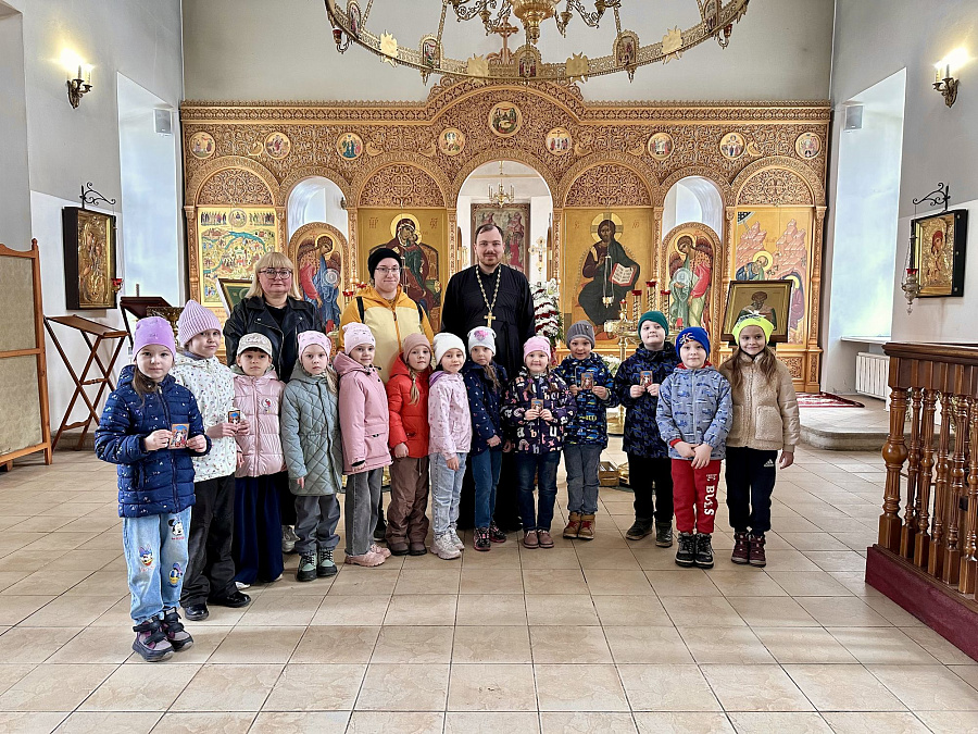 Дети посетили Иоанно-Богословский храм города Коломна