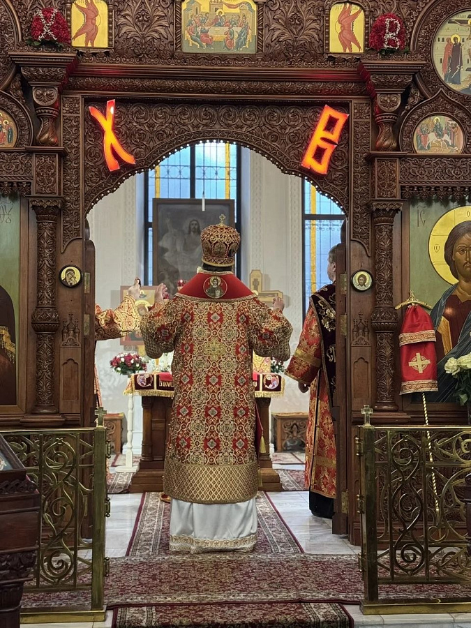 Архиерейское богослужение в Крестовоздвиженском храме с. Дарна