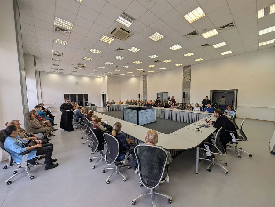 Второй день работы выставки-форума «Радость Слова» в Коломенской епархии