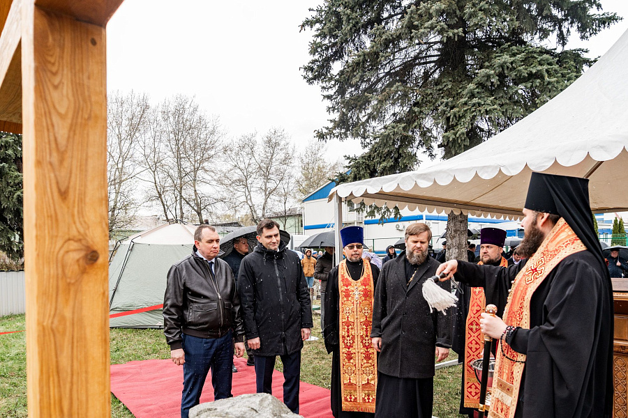 Освящение памятного камня и креста на месте строительства храма преподобного Сергия Радонежского в посёлке Томилино г.о. Люберцы