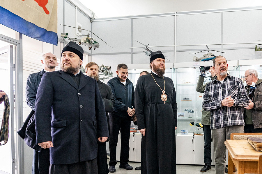 Освящение памятного камня и креста на месте строительства храма преподобного Сергия Радонежского в посёлке Томилино г.о. Люберцы