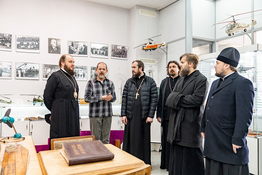 Освящение памятного камня и креста на месте строительства храма преподобного Сергия Радонежского в посёлке Томилино г.о. Люберцы