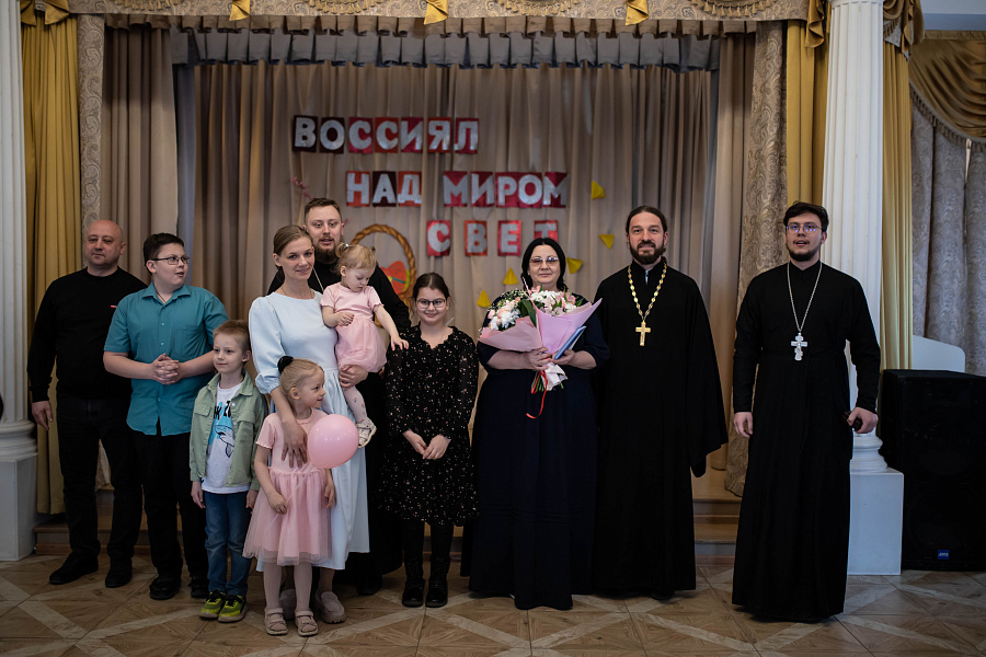 Награждение Патриаршим знаком Материнства многодетных матерей городского округа Клин
