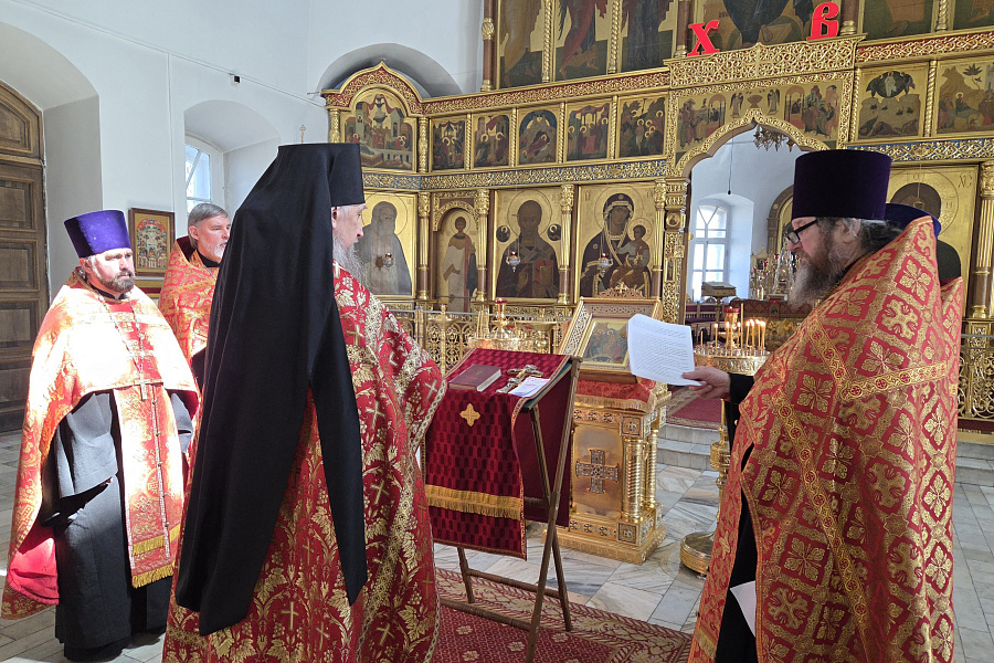 «Православная гостиная» в Успенском соборе Сергиева Посада для семей участников СВО