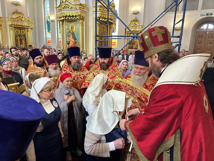 Архиерейское богослужение в Георгиевском кафедральном соборе города Одинцово