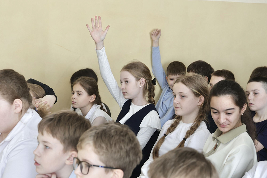 Просветительские встречи в рамках проекта «Задай вопрос священнику» в образовательных учреждениях городского округа Воскресенск