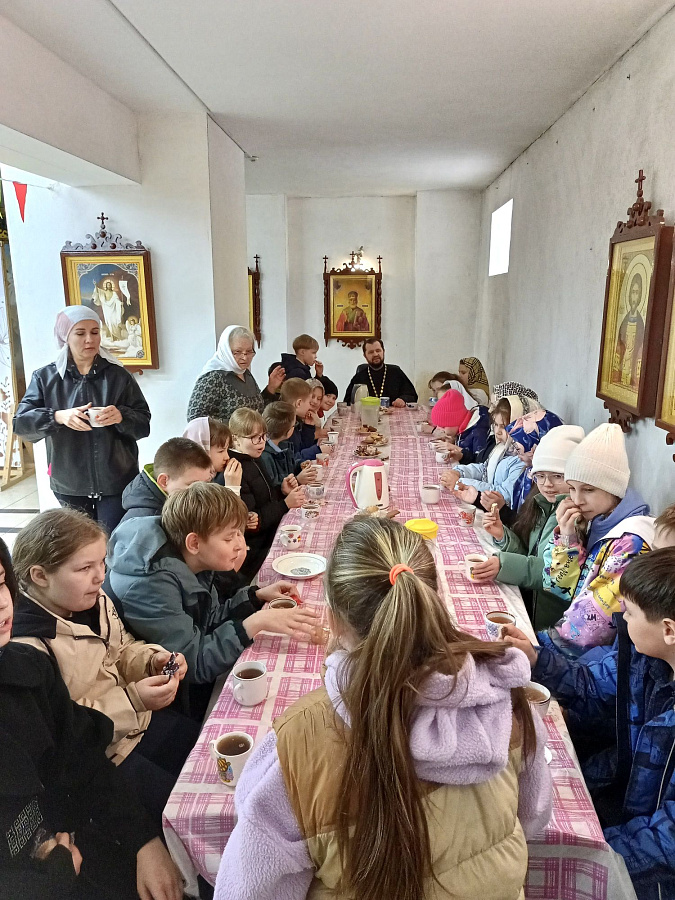 Дети в храме: учащиеся образовательных учреждений побывали на экскурсиях в храмах 1-го Воскресенского благочиннического округа