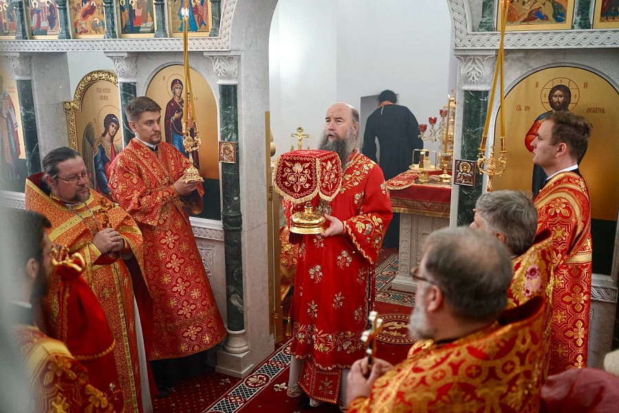 Великое освящение храма блаженной Матроны Московской в Мытищах