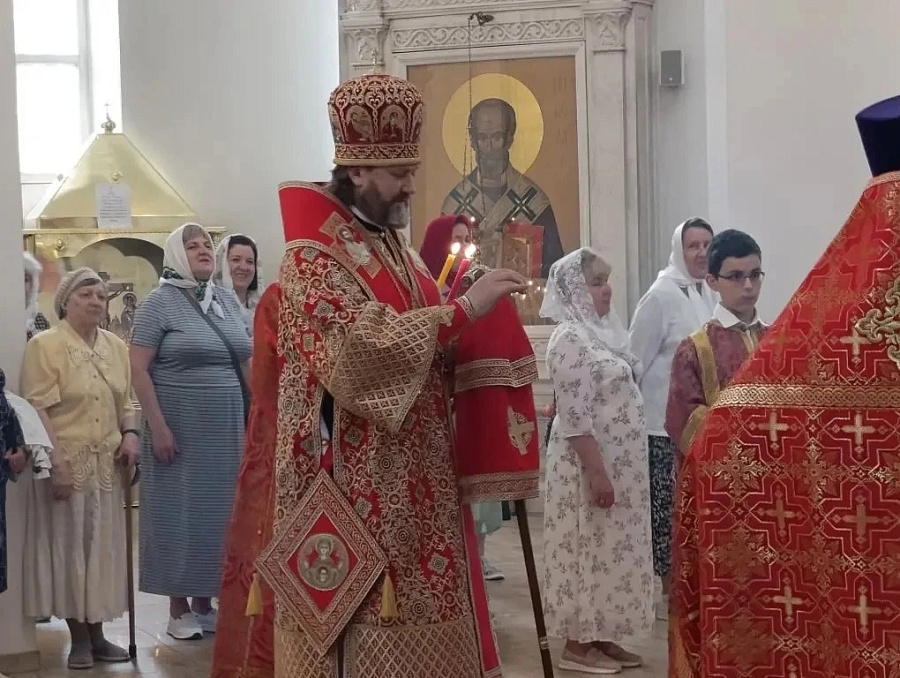 Архиерейское богослужение в Михаило-Архангельском храме г. Краснознаменск