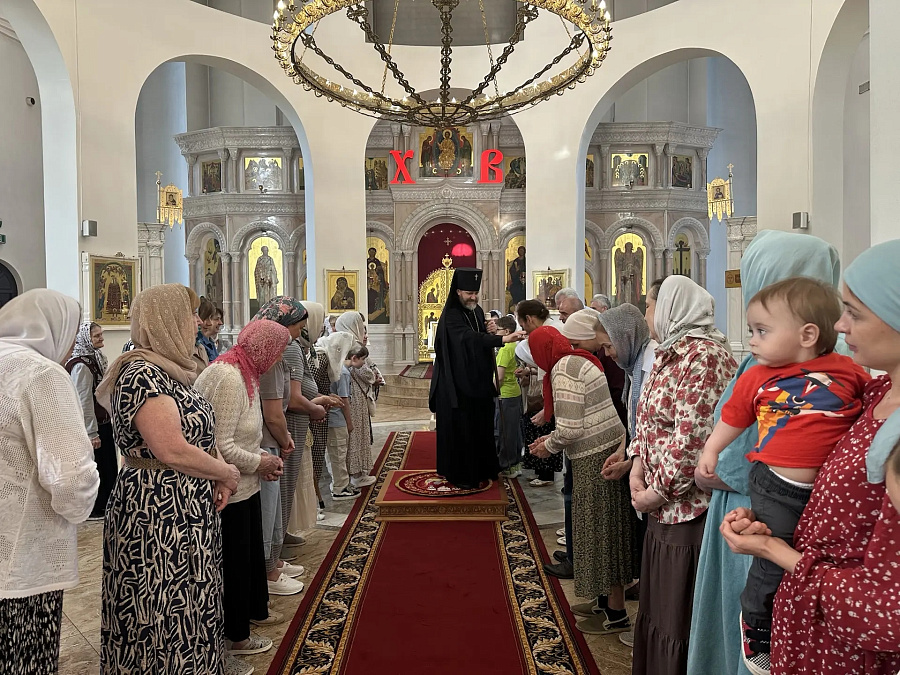 Архиерейское богослужение в Михаило-Архангельском храме г. Краснознаменск