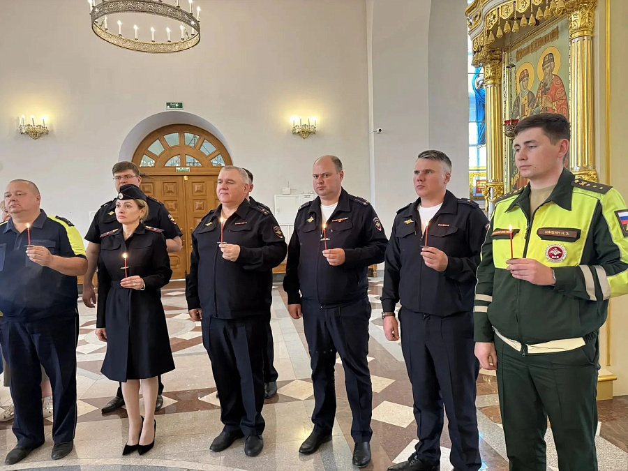 Молебен для сотрудников ГИБДД в Георгиевском кафедральном соборе города Одинцово