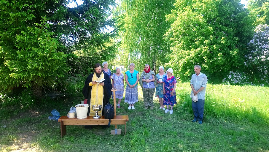 Престольный праздник порушенного Никольского храма села Подберезники г.о. Коломна
