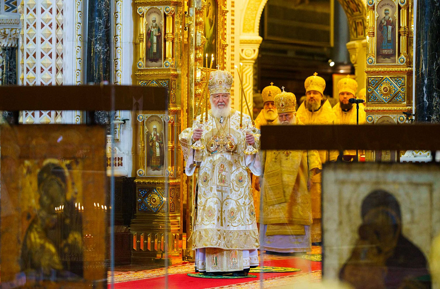 В день памяти равноапостольных Мефодия и Кирилла Предстоятель Русской Церкви совершил Литургию в Храме Христа Спасителя