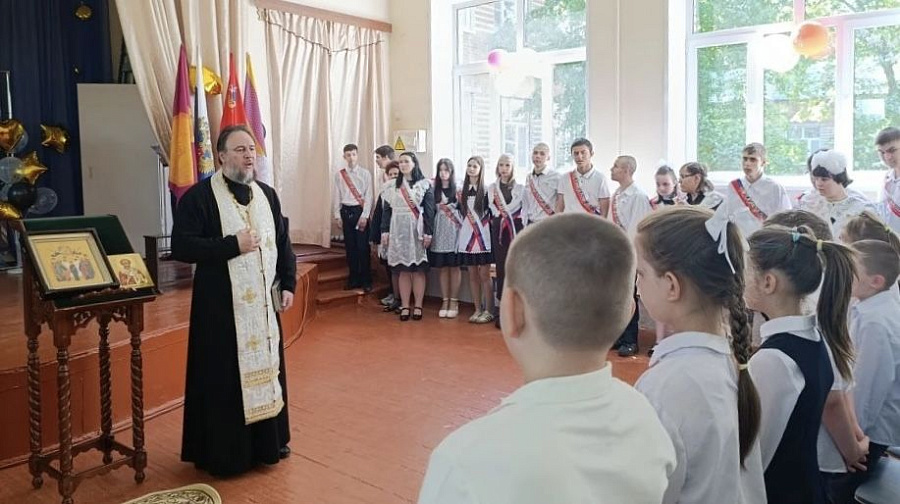 Последние звонки в 1-м Воскресенском благочинническом округе
