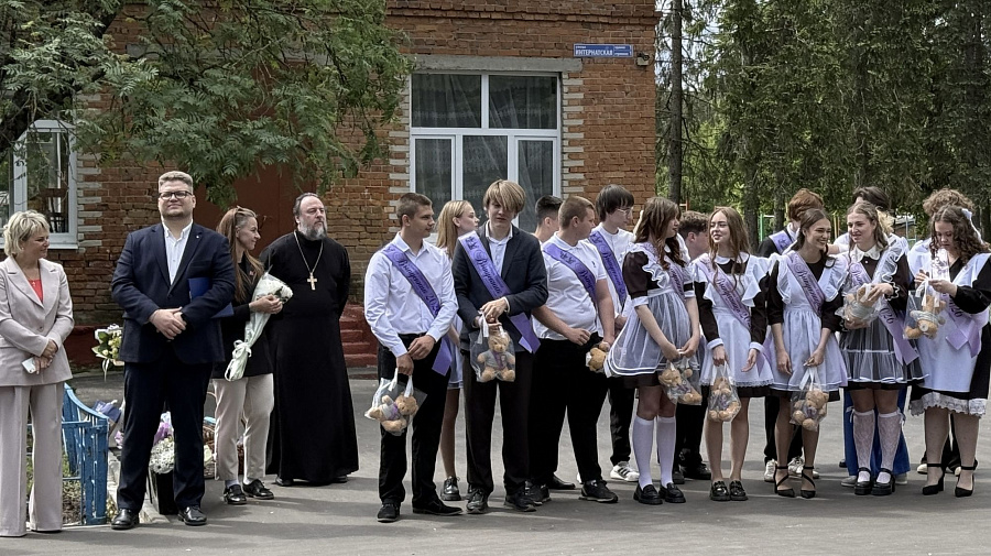 Последние звонки в 1-м Воскресенском благочинническом округе