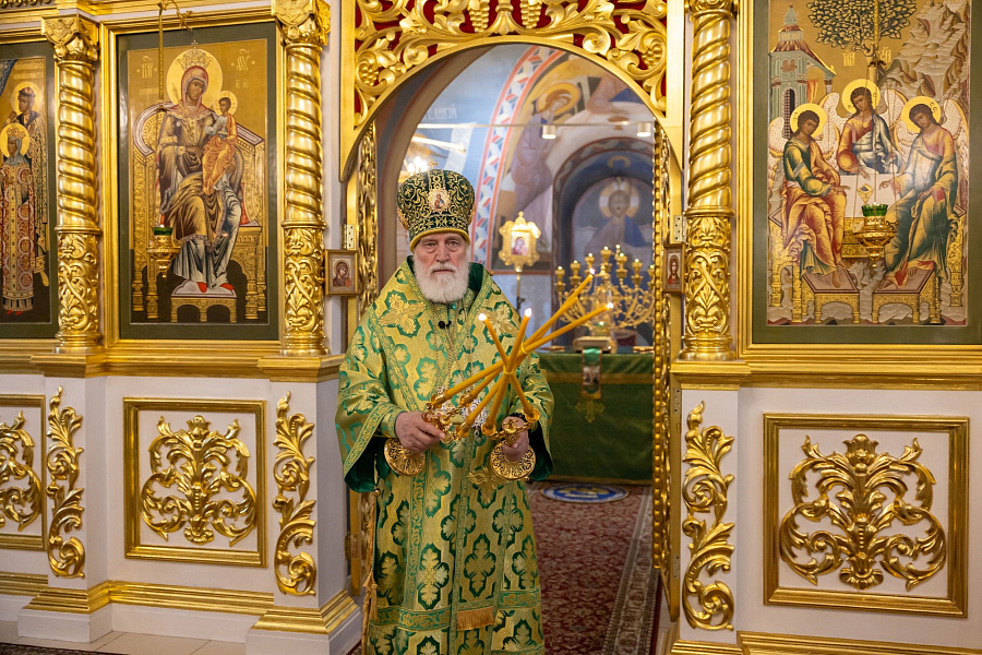 Всенощное бдение в Свято-Троицком храме (на Репне) города Коломны