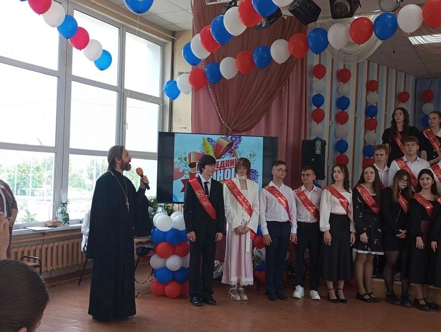 «Последний звонок» в школах 3-го Коломенского благочиннического округа