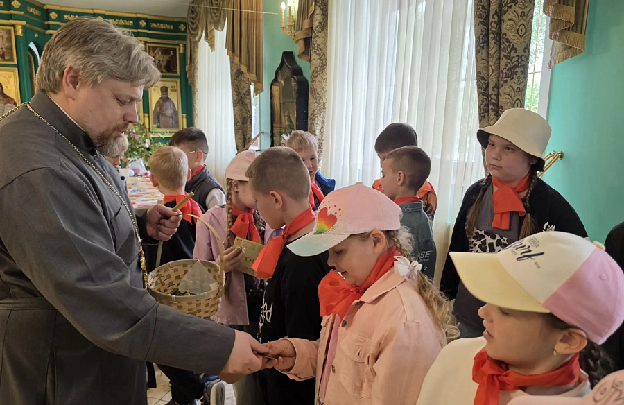 Летний школьный лагерь "Солнышко" на приходе Александро-Невского храма города Егорьевска
