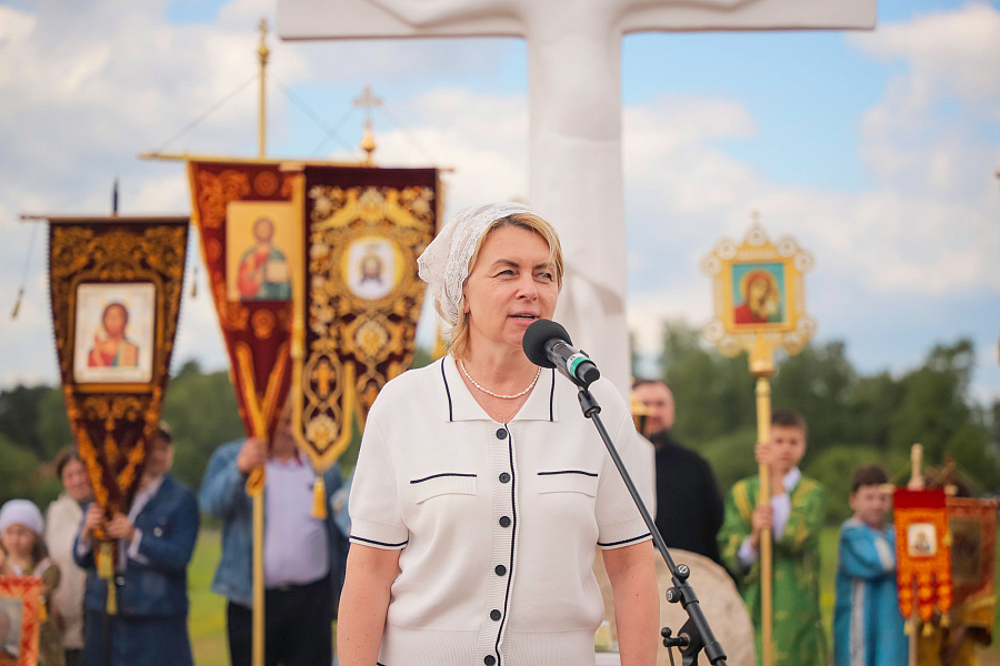 Освящение поклонного креста на въезде в деревню Красное г.о. Домодедово