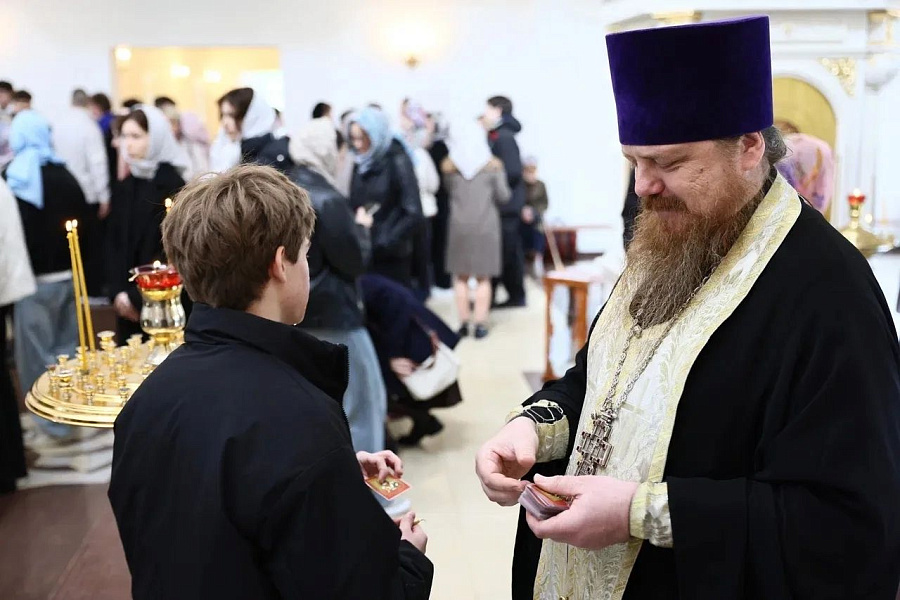 Молебен перед началом экзаменов для выпускников в Электрогорске