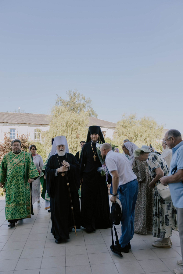 Архиерейское богослужение в Лужецком Богородицерождественском Ферапонтовом мужском монастыре города Можайска