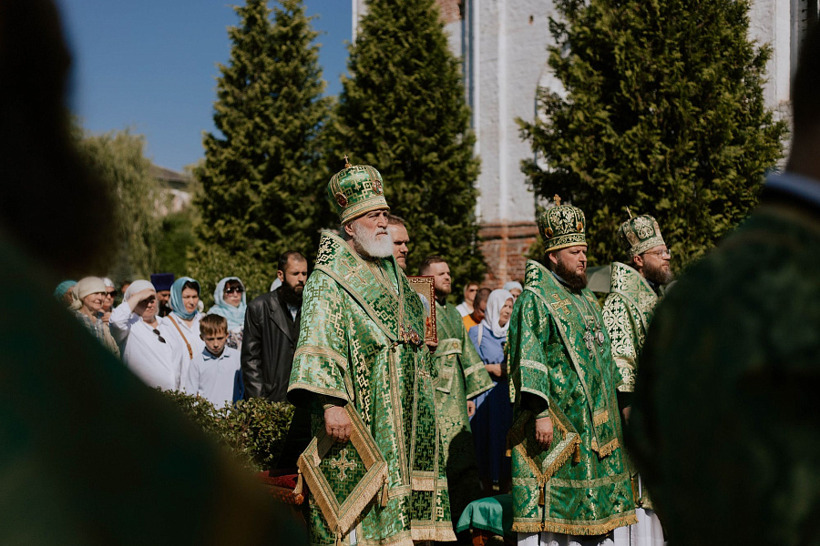 Архиерейское богослужение в Лужецком Богородицерождественском Ферапонтовом мужском монастыре города Можайска