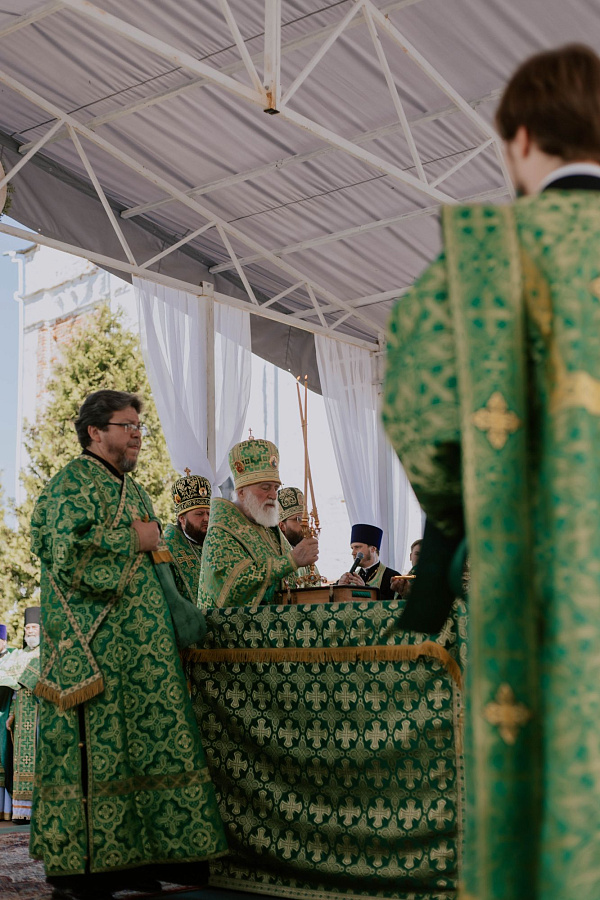 Архиерейское богослужение в Лужецком Богородицерождественском Ферапонтовом мужском монастыре города Можайска