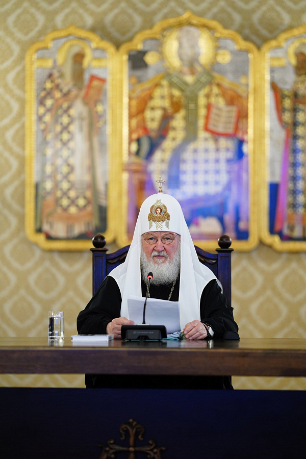 Святейший Патриарх Кирилл возглавил работу заседания Высшего Церковного Совета