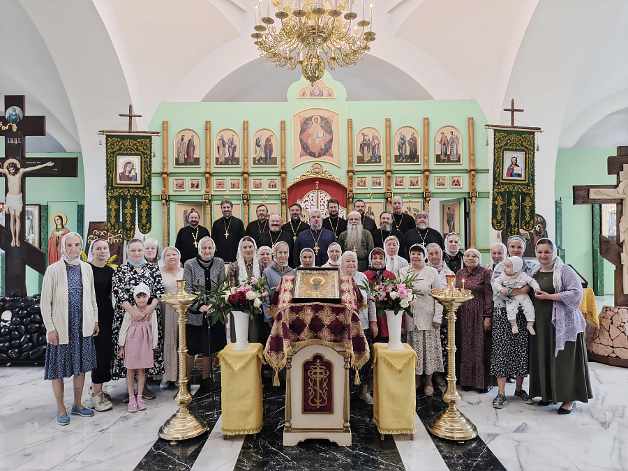 Престольный праздник в Троицком храме села Конобеево