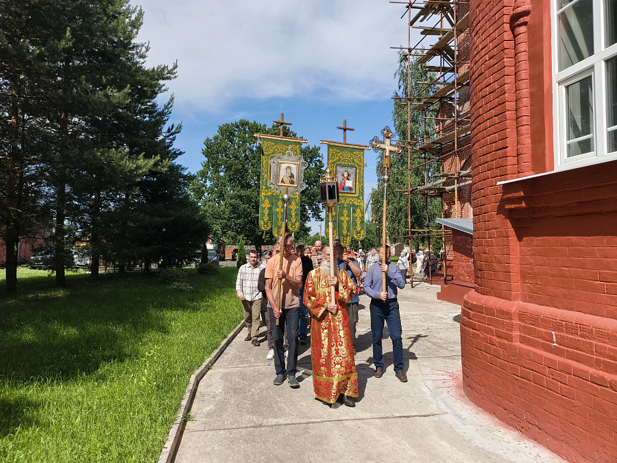Престольный праздник в Троицком храме села Конобеево