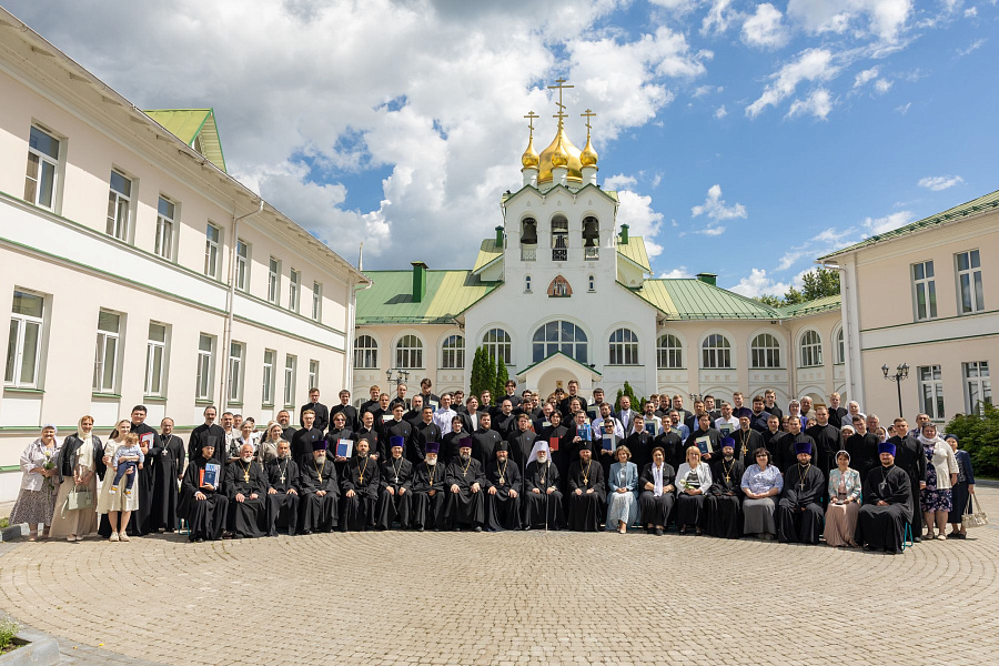 Митрополит Павел возглавил торжества по случаю окончания учебного года в Коломенской духовной семинарии