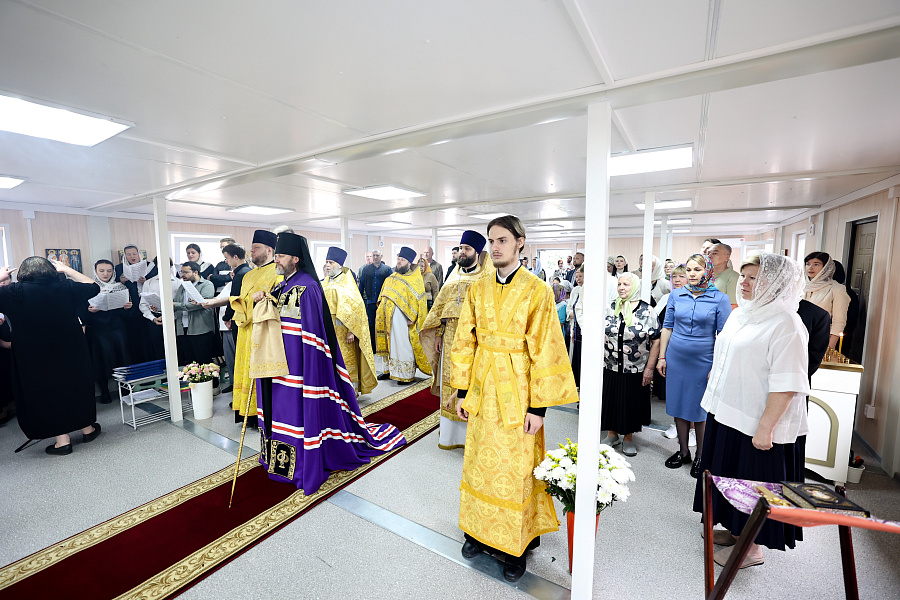 Первое Архиерейское богослужение в храме святителя Саввы Сербского пгт. Путилково