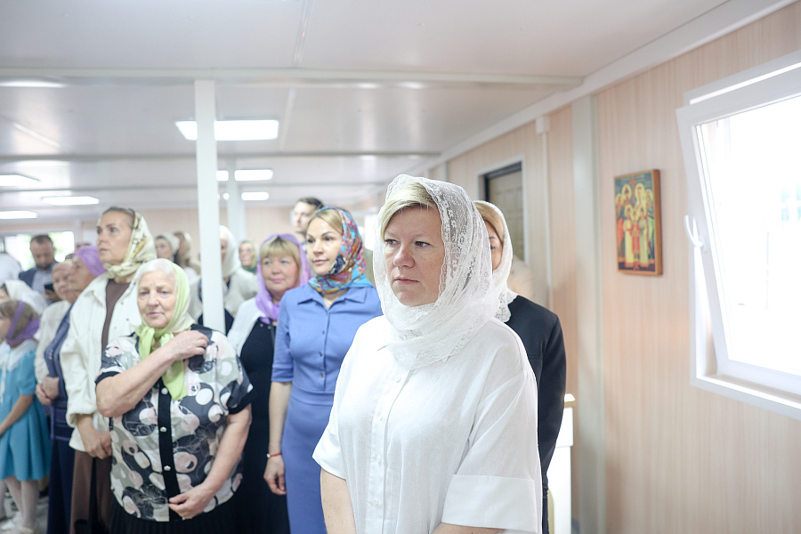 Первое Архиерейское богослужение в храме святителя Саввы Сербского пгт. Путилково