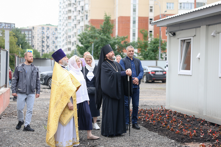 Первое Архиерейское богослужение в храме святителя Саввы Сербского пгт. Путилково
