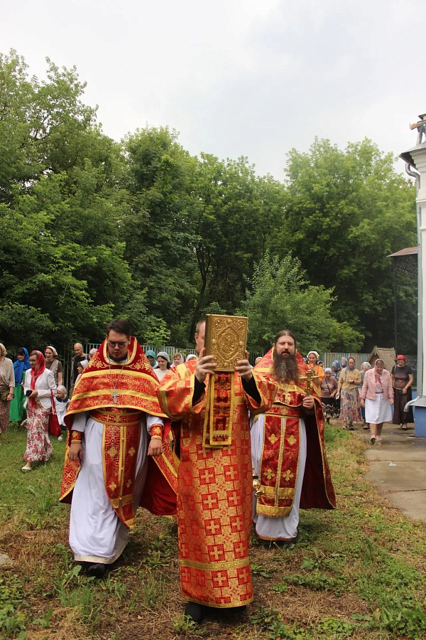 День памяти преподобномученика Ионы (Санкова) в Казанском храме с. Алпатьево