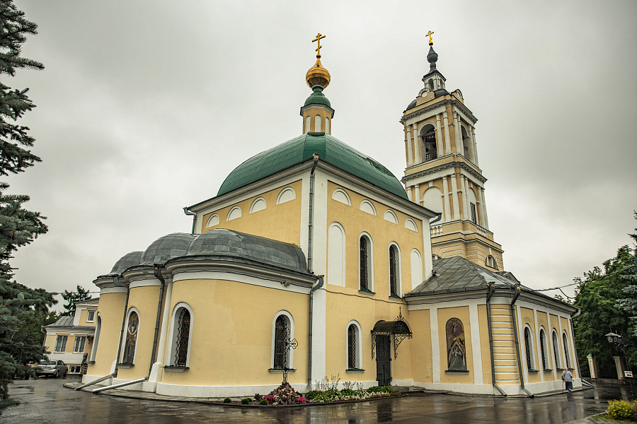 Архипастырское посещение Свято-Троицкого храма (на Репне) города Коломны